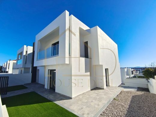 Luxury House for sale in Seixal, 775 000 €, Photo 1