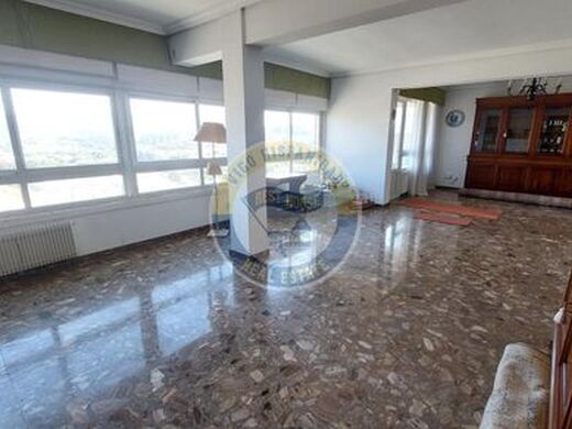 Appartement de luxe à vendre à Vigo, 410 000 €, Photo 1