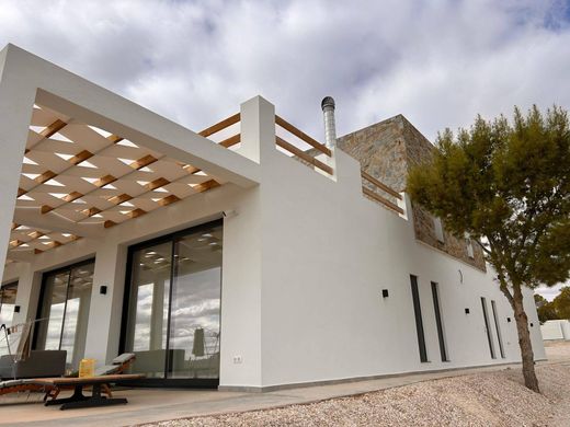 Maison de luxe à vendre à Pinoso, 600 000 €, Photo 1