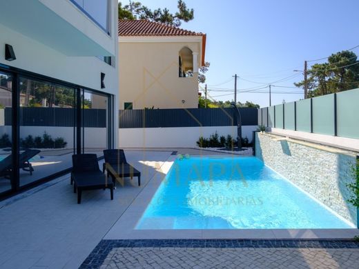 Maison de luxe à vendre à Charneca de Caparica, 1 000 000 €, Photo 1