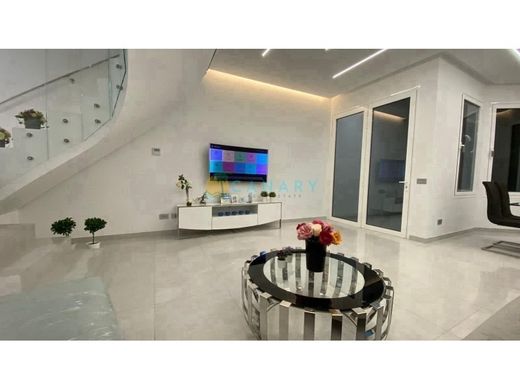Maison de luxe à vendre à Adeje, 1 400 000 €, Photo 2