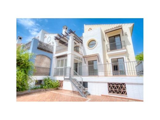 Maison de luxe à vendre à Benahavís, 975 000 €, Photo 2