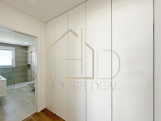 Luxury House for sale in Seixal, 410 000 €, Photo 4