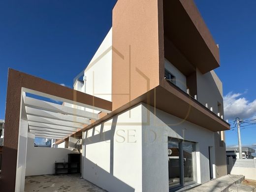 Luxury House for sale in Seixal, 465 000 €, Photo 5
