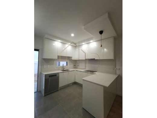 Luxury House for sale in Seixal, 467 500 €, Photo 5
