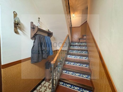 Luxury House for sale in La Bisbal d'Empordà, 450 000 €, Photo 5