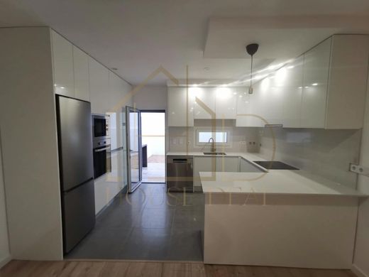 Luxury House for sale in Seixal, 467 500 €, Photo 6