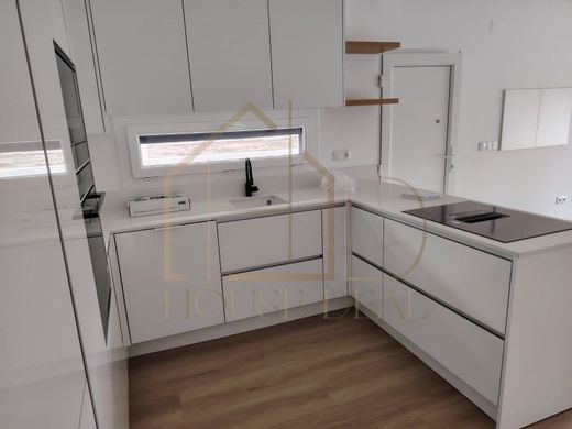 Luxury House for sale in Seixal, 425 000 €, Photo 7