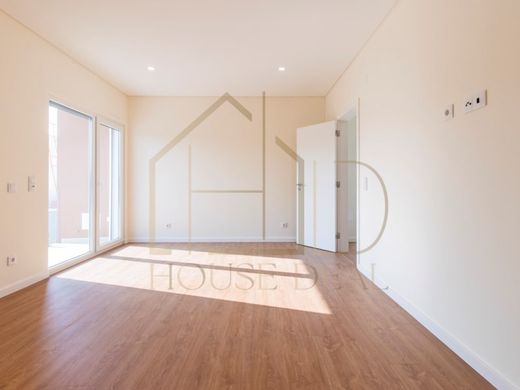 Luxury House for sale in Seixal, 485 000 €, Photo 7