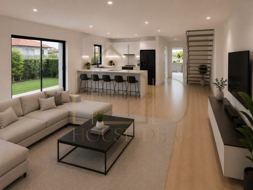 Luxury House for sale in Seixal, 480 000 €, Photo 7