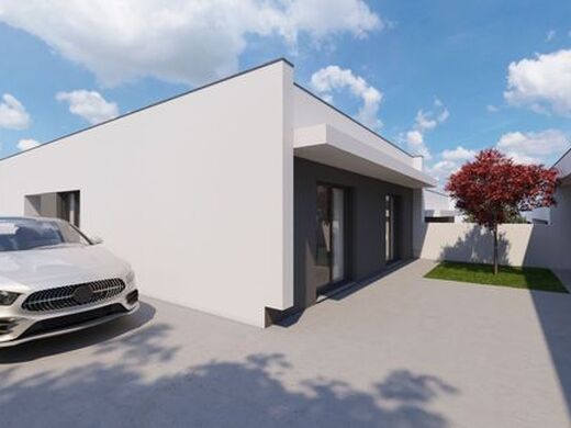 Luxury House for sale in Santa Maria Da Feira, 440 000 €, Photo 2