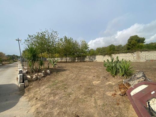 Maison de luxe à vendre à Cubelles, 650 000 €, Photo 2