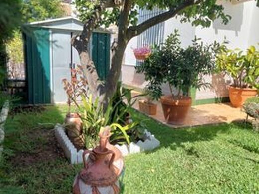 Maison de luxe à vendre à Gines, 460 000 €, Photo 3