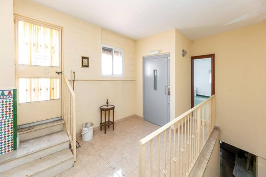 Luxury House for sale in Granada, 444 000 €, Photo 7