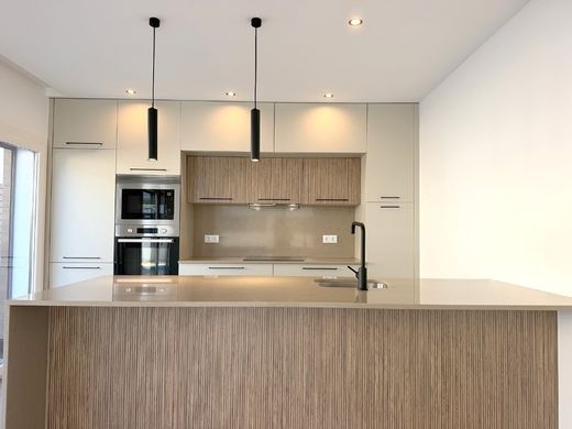 Luxury House for sale in Seixal, 570 000 €, Photo 2