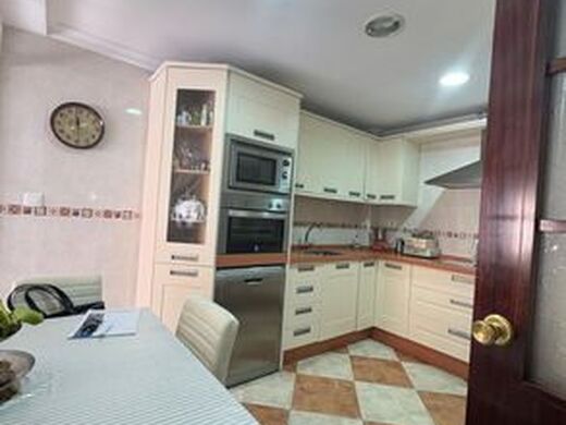 Appartement de luxe à vendre à Cadiz, 460 000 €, Photo 3
