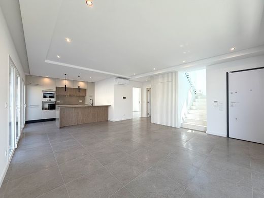 Luxury House for sale in Seixal, 570 000 €, Photo 5