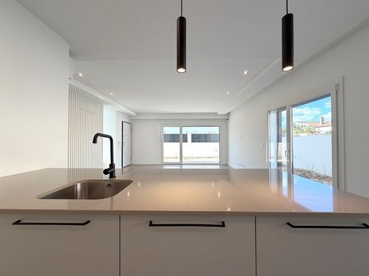 Luxury House for sale in Seixal, 570 000 €, Photo 6