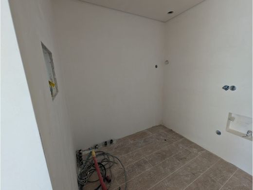 Luxury House for sale in Seixal, 535 000 €, Photo 7