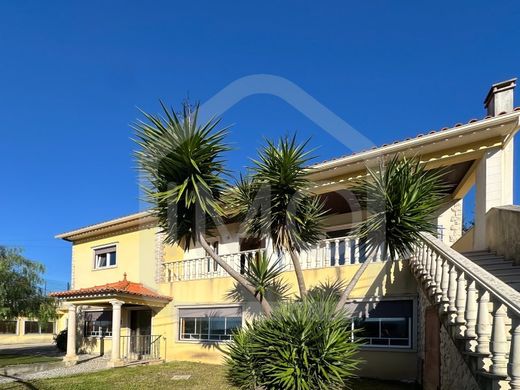 Maison de luxe à vendre à Pombal, 484 000 €, Photo 1