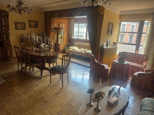 Appartement de luxe à vendre à Valladolid, 420 000 €, Photo 1