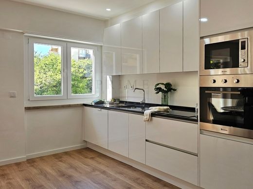 Luxury Apartment for sale in Lisbon, 579 900 €, Photo 2