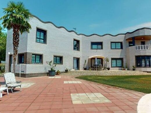 Maison de luxe à vendre à Zaragoza, 690 000 €, Photo 4