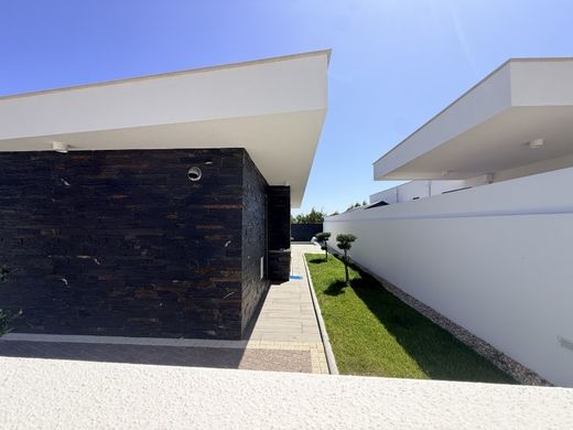 Maison de luxe à vendre à Caldas Da Rainha, 525 000 €, Photo 5