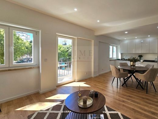 Luxury Apartment for sale in Lisbon, 579 900 €, Photo 5