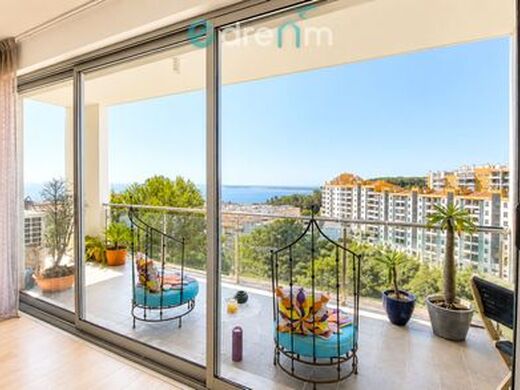 Luxury Apartment for sale in Setúbal, 450 000 €, Photo 1