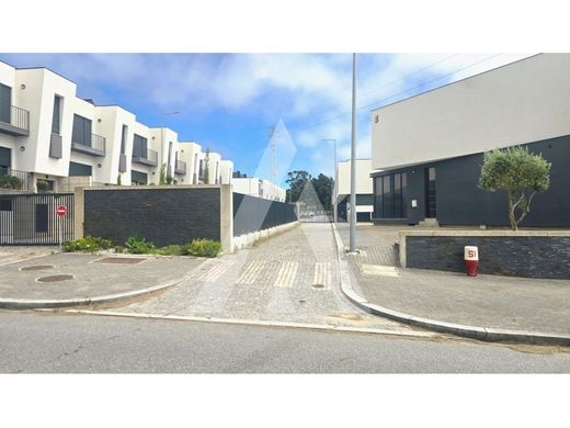 Maison de luxe à vendre à Esposende, 450 000 €, Photo 1