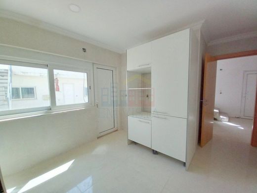 Luxury House for sale in Seixal, 445 000 €, Photo 7