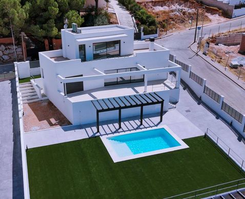 Maison de luxe à vendre à Alhaurín de La Torre, 930 000 €, Photo 2