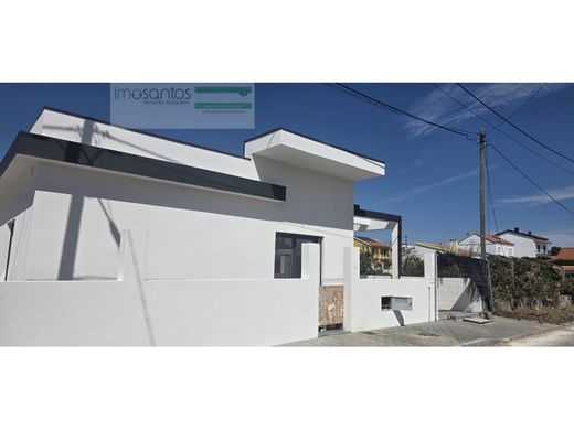 Luxury House for sale in Seixal, 585 000 €, Photo 2