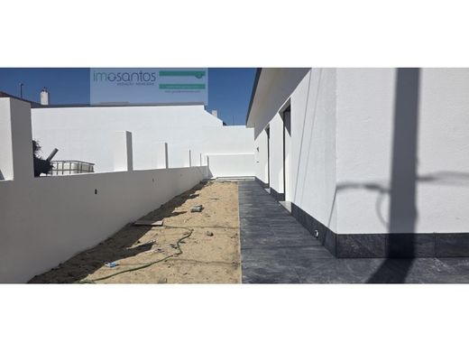 Luxury House for sale in Seixal, 585 000 €, Photo 3