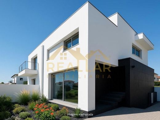 Maison de luxe à vendre à Póvoa de Varzim, 850 000 €, Photo 1