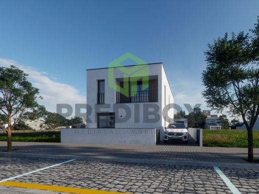Maison de luxe à vendre à Ílhavo, 460 000 €, Photo 3
