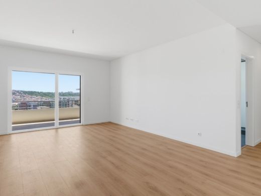 Luxury Apartment for sale in Odivelas, 995 000 €, Photo 4