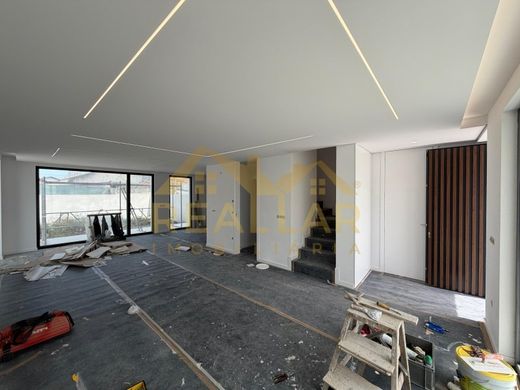 Maison de luxe à vendre à Póvoa de Varzim, 500 000 €, Photo 7