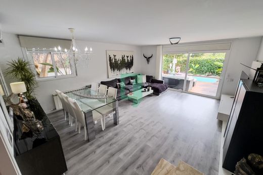 Luxury House for sale in Tiana, 719 000 €, Photo 2