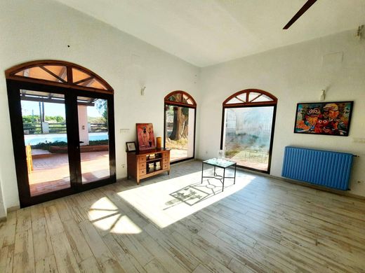 Luxury House for sale in Alberic, 620 000 €, Photo 6