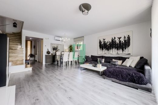 Luxury House for sale in Tiana, 719 000 €, Photo 6