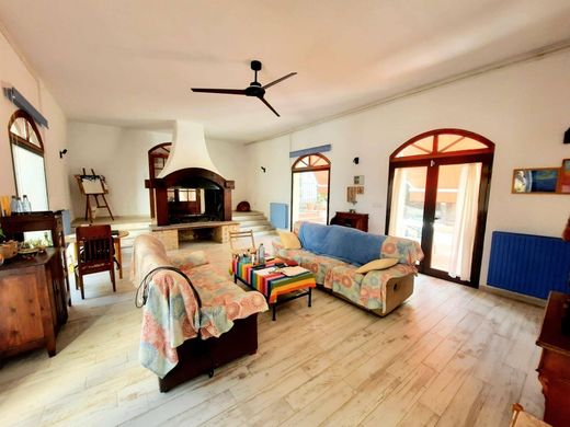 Luxury House for sale in Alberic, 620 000 €, Photo 7