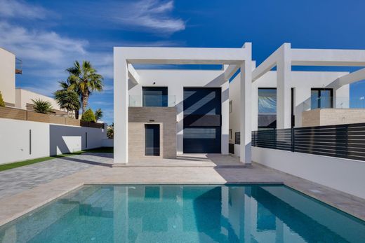 Luxury House for sale in Torrevieja, 750 000 €, Photo 2