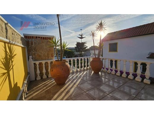 Maison de luxe à vendre à Aveiro, 460 000 €, Photo 3