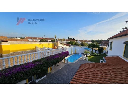 Maison de luxe à vendre à Aveiro, 460 000 €, Photo 4