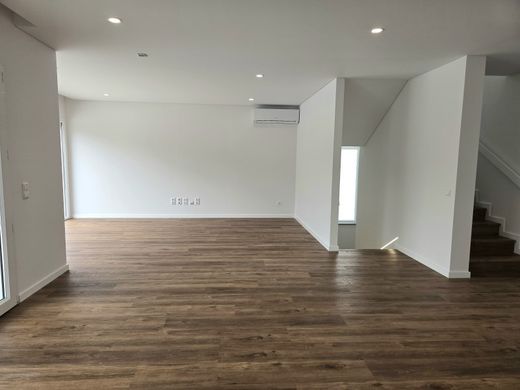 Maison de luxe à vendre à Caldas Da Rainha, 598 000 €, Photo 4