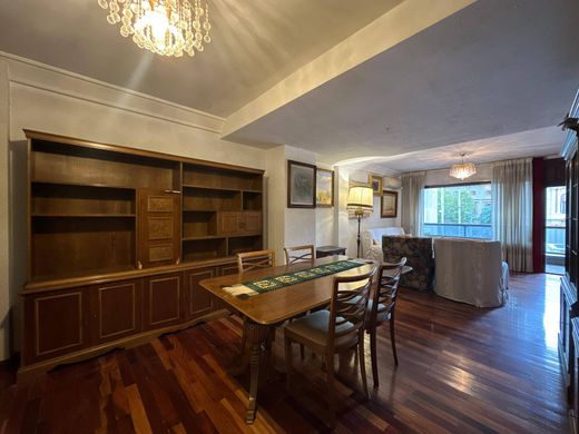 Luxury Apartment for sale in Zaragoza, 650 000 €, Photo 7