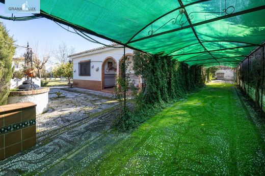 Luxury House for sale in Ogíjares, 590 000 €, Photo 3