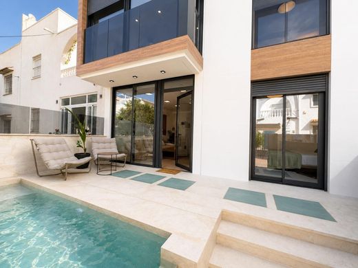 Maison de luxe à vendre à Torrevieja, 539 000 €, Photo 3